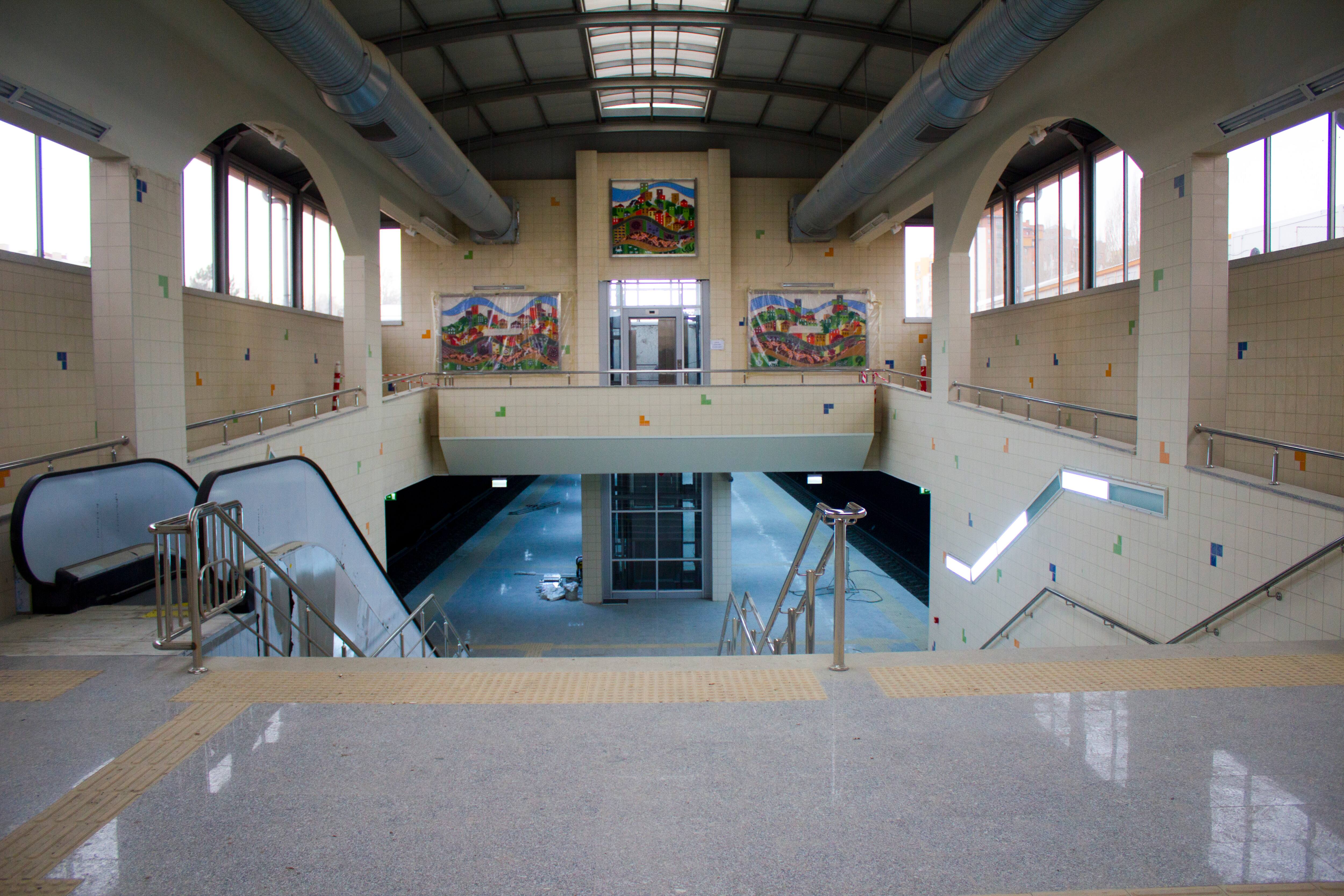 img_ref_Hongqiao_Carousel 1