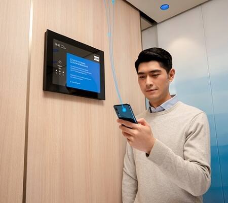 Medya ekranları ile bilgilendirin ve eğlendirin